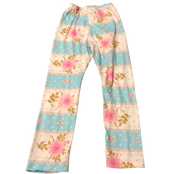 Other - ❗️SOLD❗️Floral Lace Princess Design Leggings •